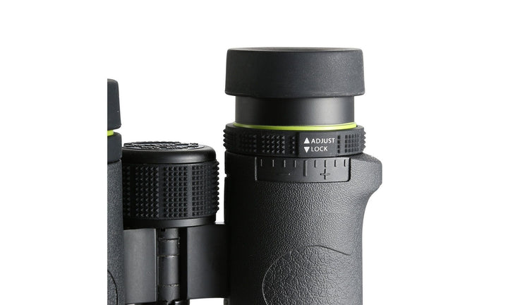 Vanguard Endeavor ED II 10x42 Binoculars + Gift