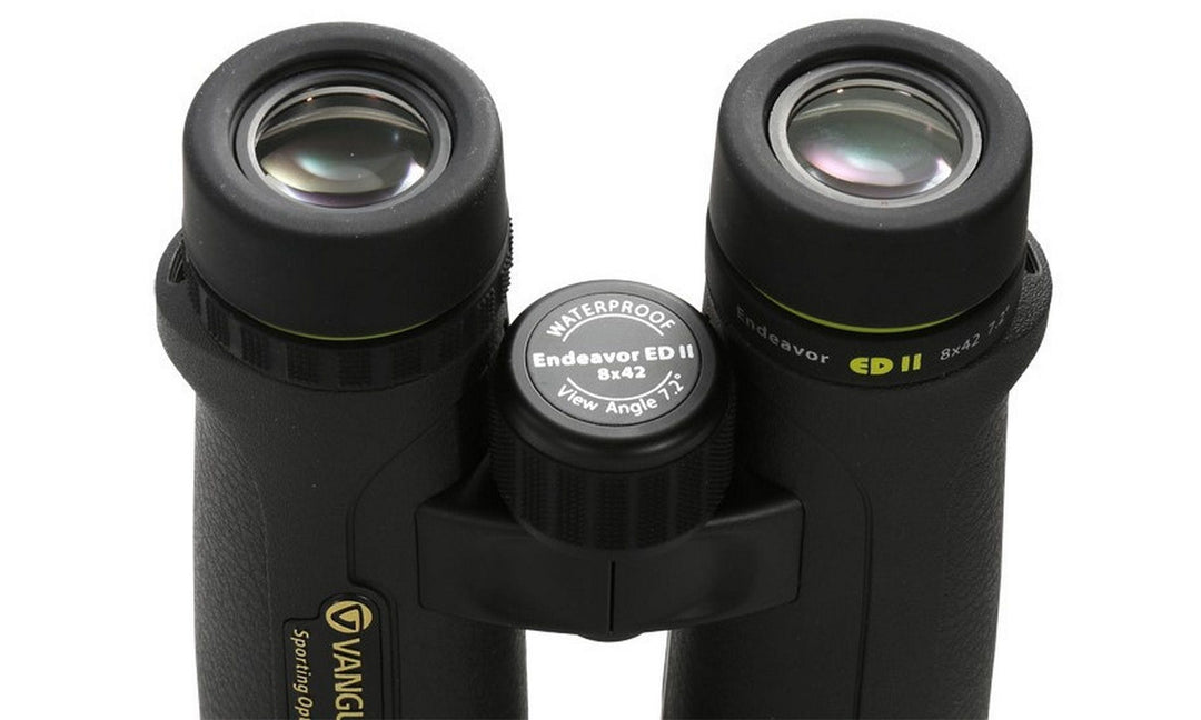 Vanguard Endeavor ED II 8x42 Binoculars + Gift