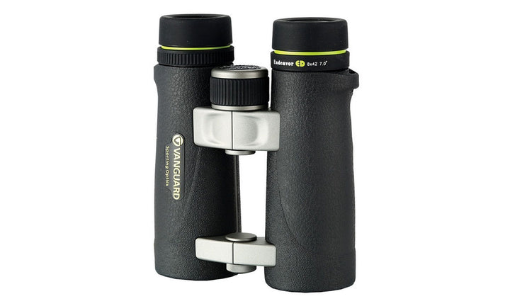 Vanguard Endeavor ED 8x42 Binoculars + Gift